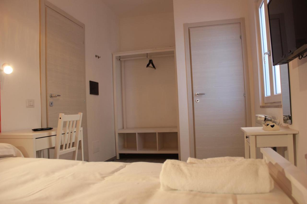 Roman Sunrise Rooms エクステリア 写真